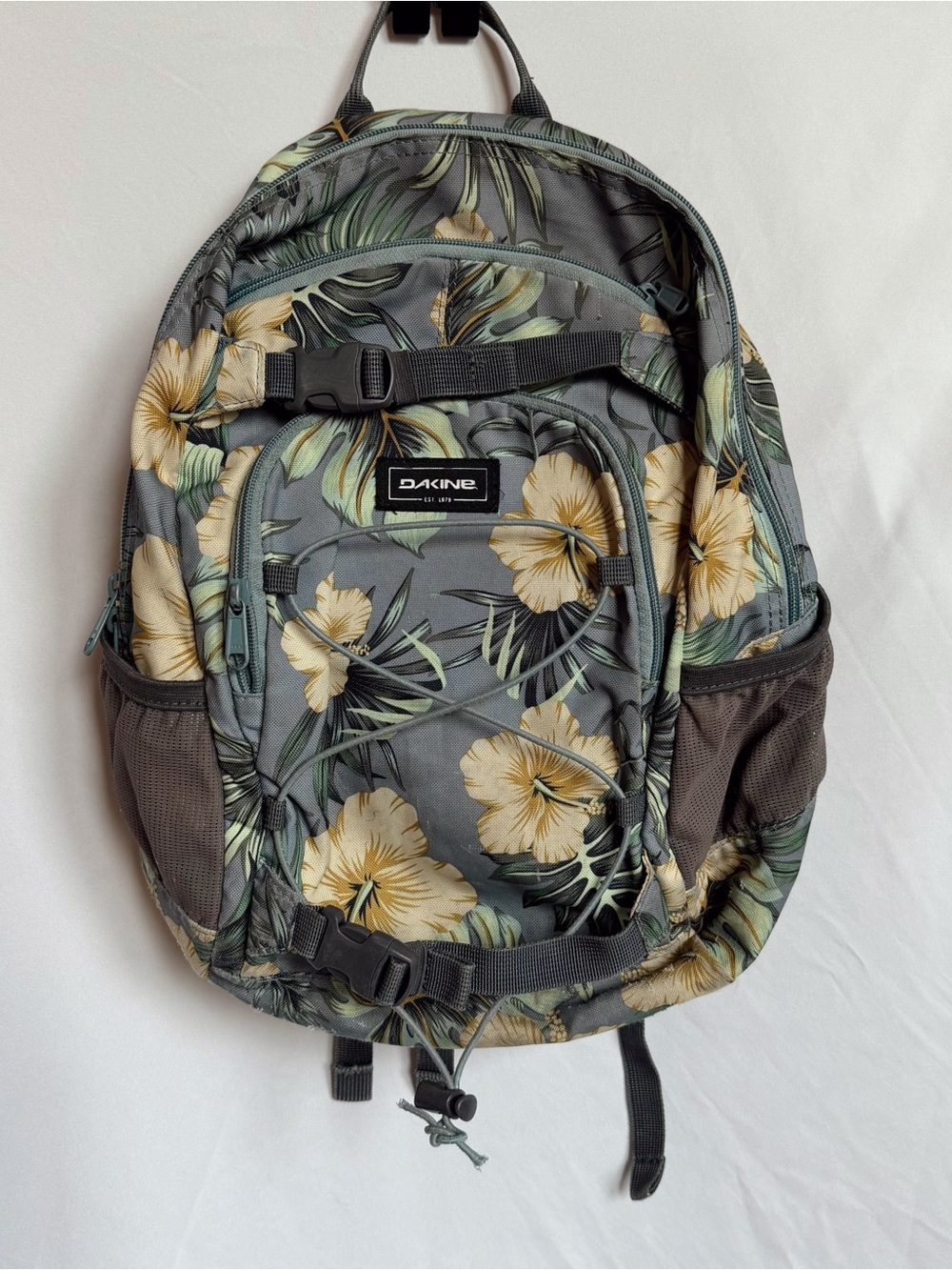 Dakine Yellow Hibiscus Floral Backpack 🌺